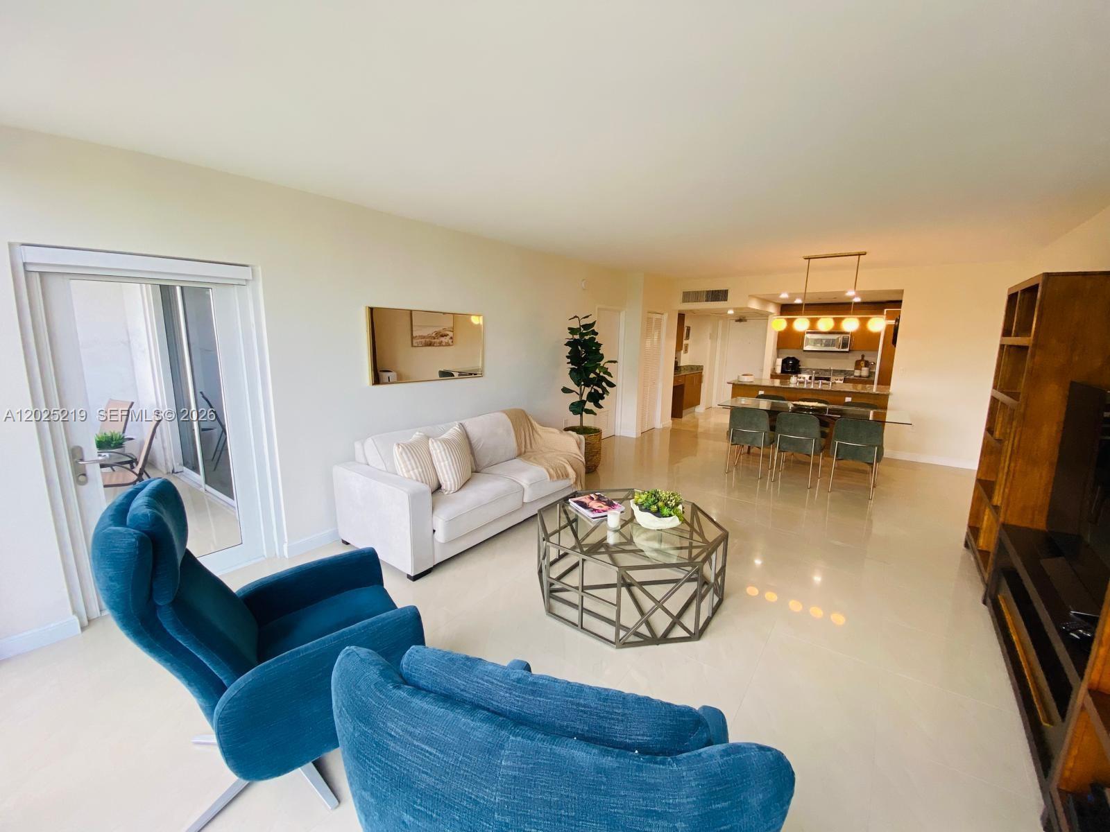 10275 E Collins Ave #324, Bal Harbour FL 33154