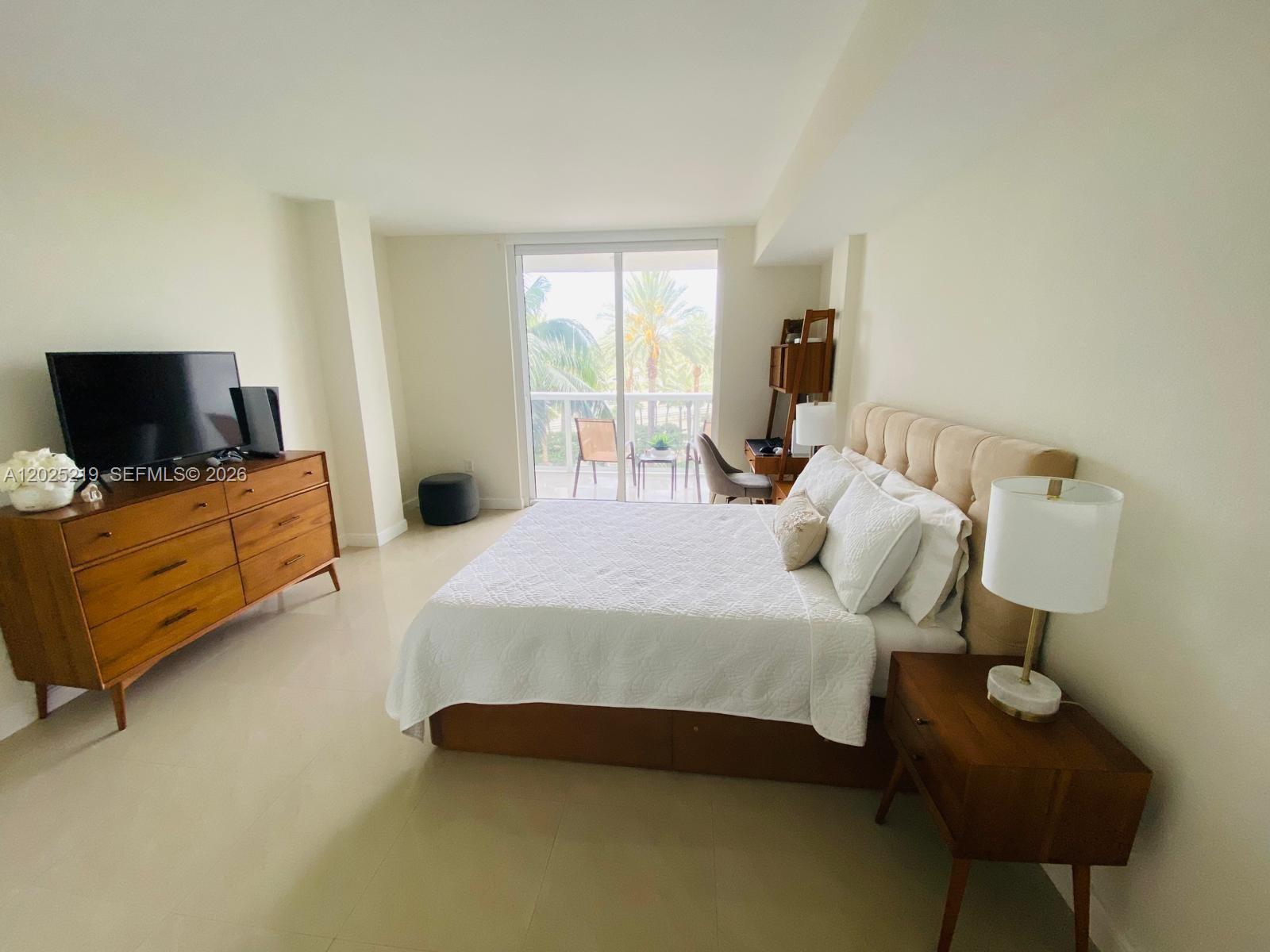 10275 E Collins Ave #324, Bal Harbour FL 33154