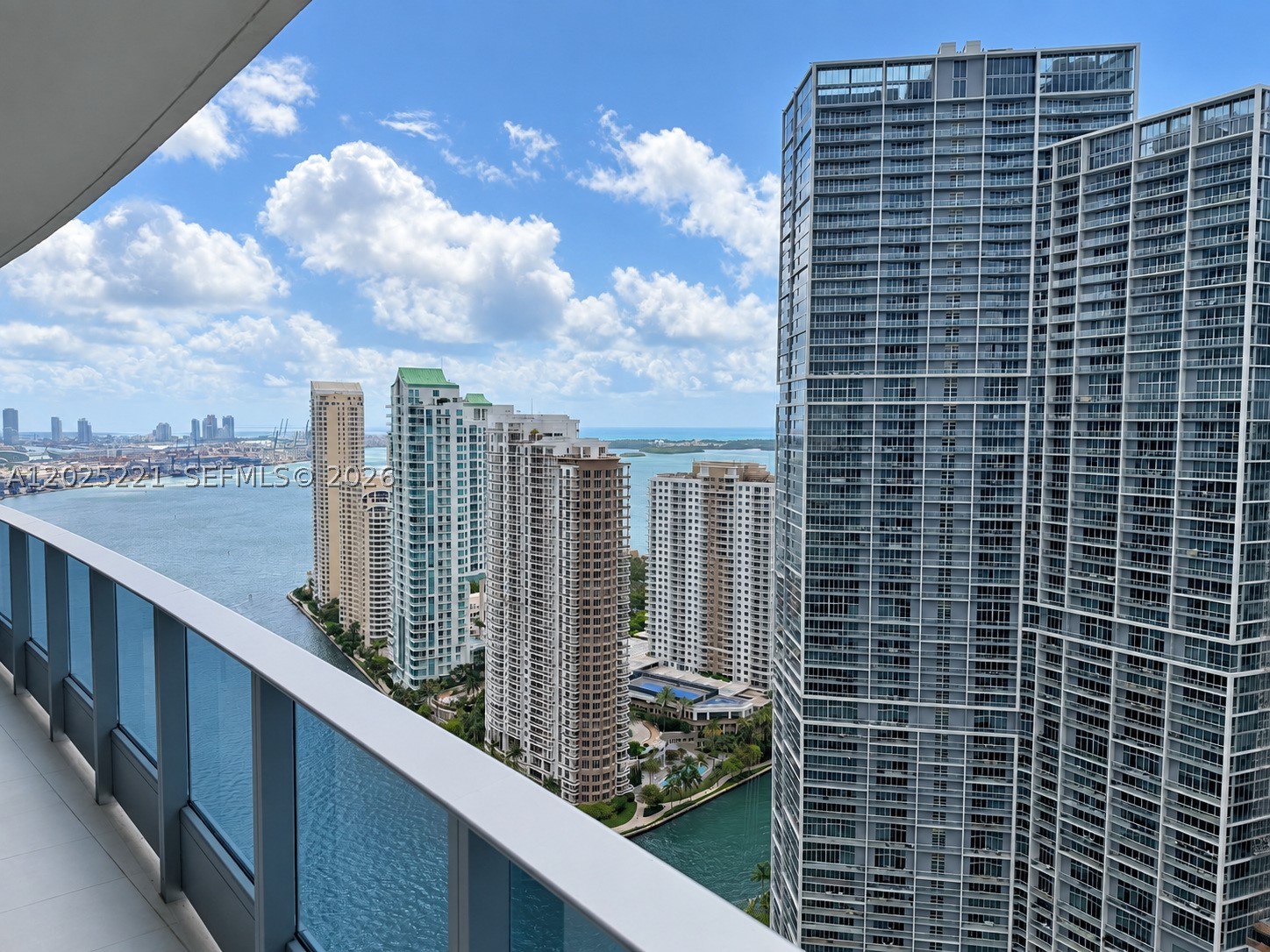 200 Biscayne Boulevard Way #4104, Miami FL 33131