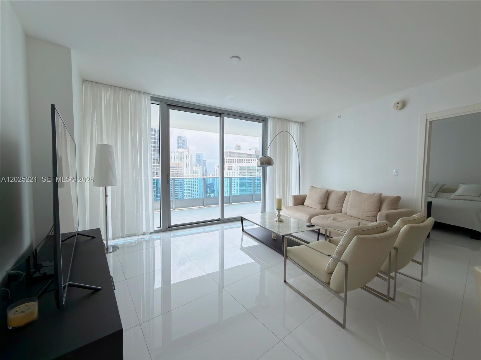 200 Biscayne Boulevard Way #4104, Miami FL 33131