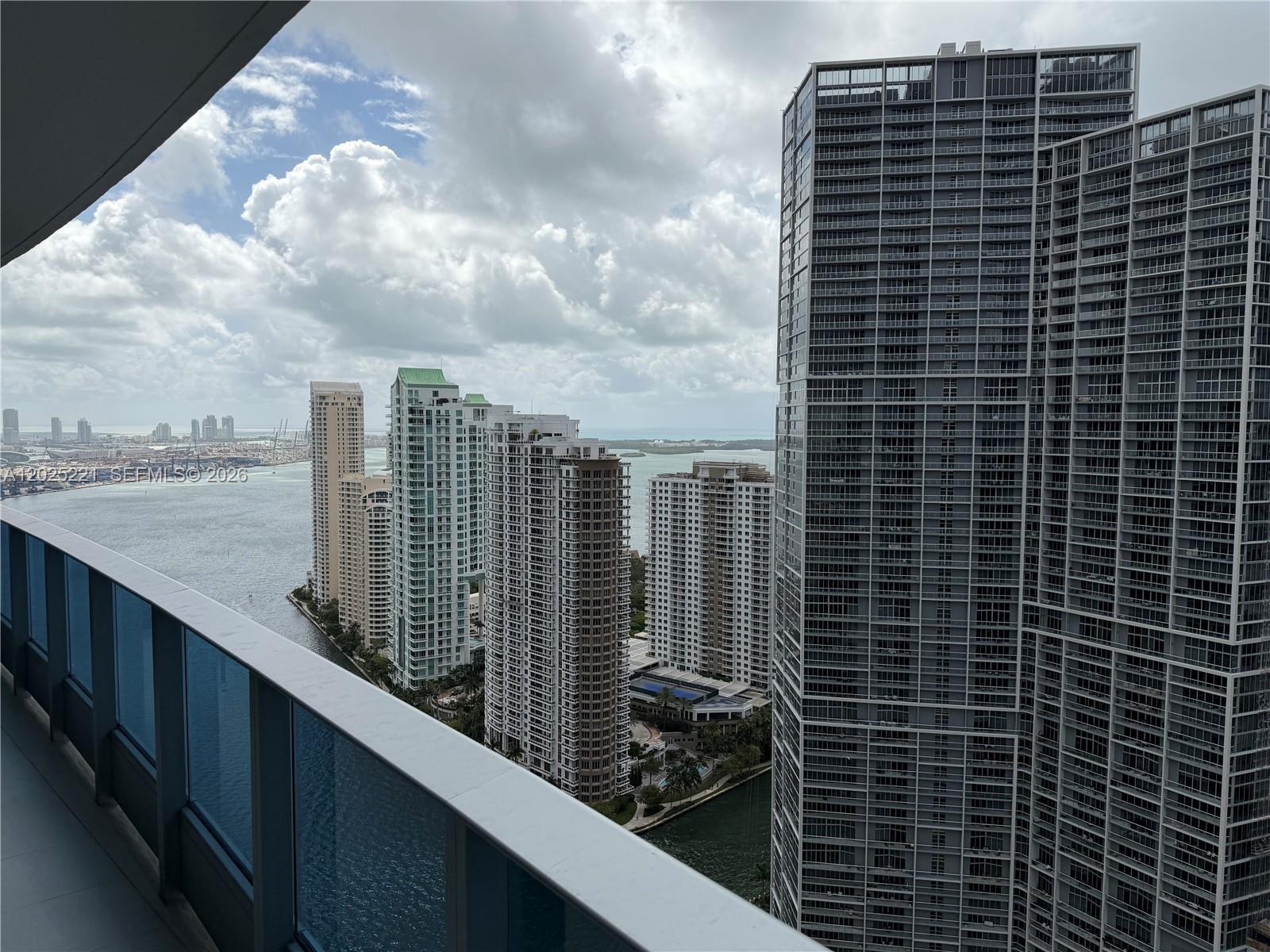 200 Biscayne Boulevard Way #4104, Miami FL 33131