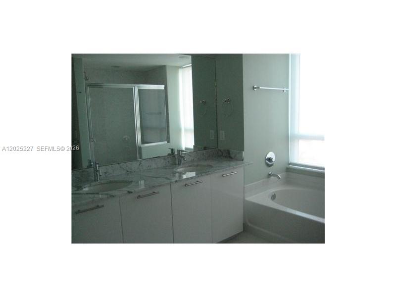951 BRICKELL AV #3401, Miami FL 33131