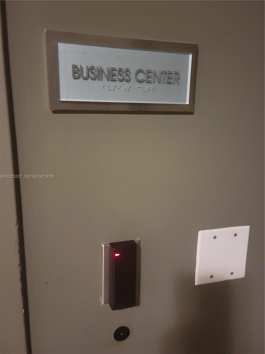 951 BRICKELL AV #3401, Miami FL 33131