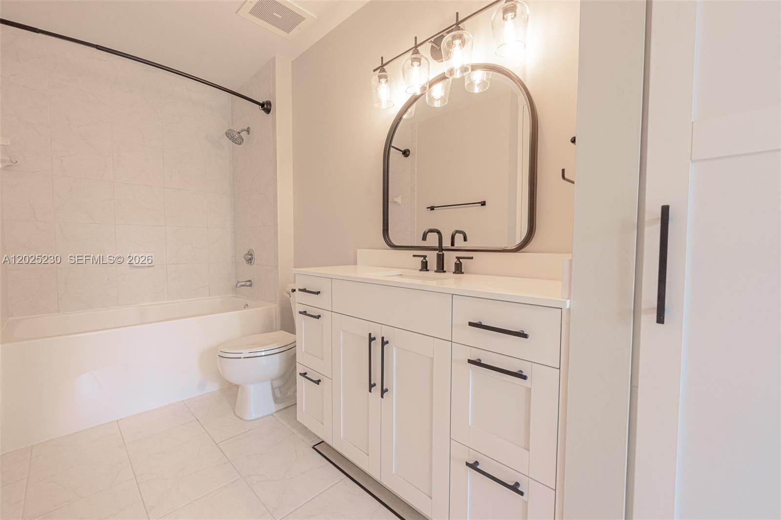 133 NE 2nd Ave #312, Miami FL 33132