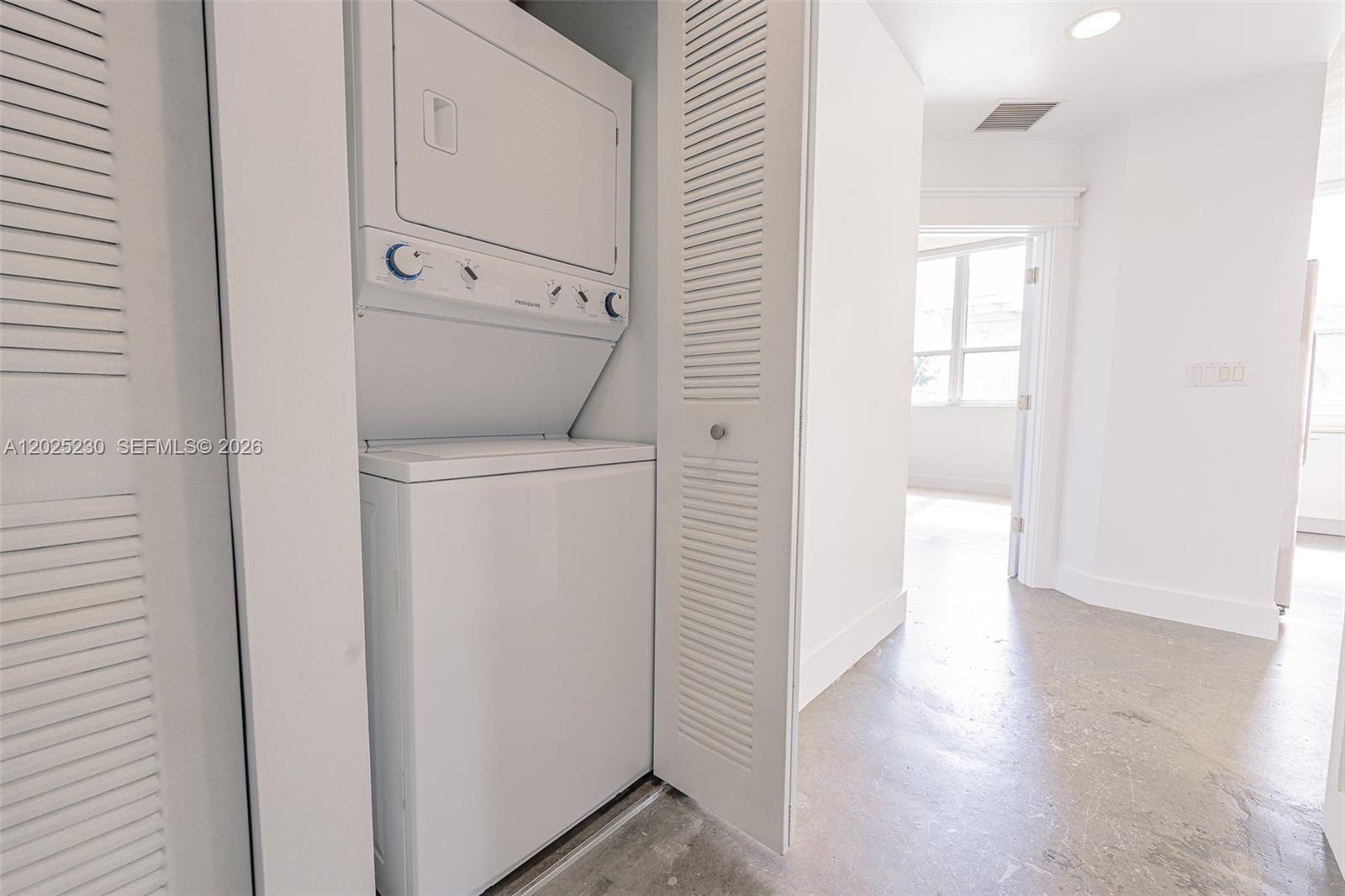 133 NE 2nd Ave #312, Miami FL 33132