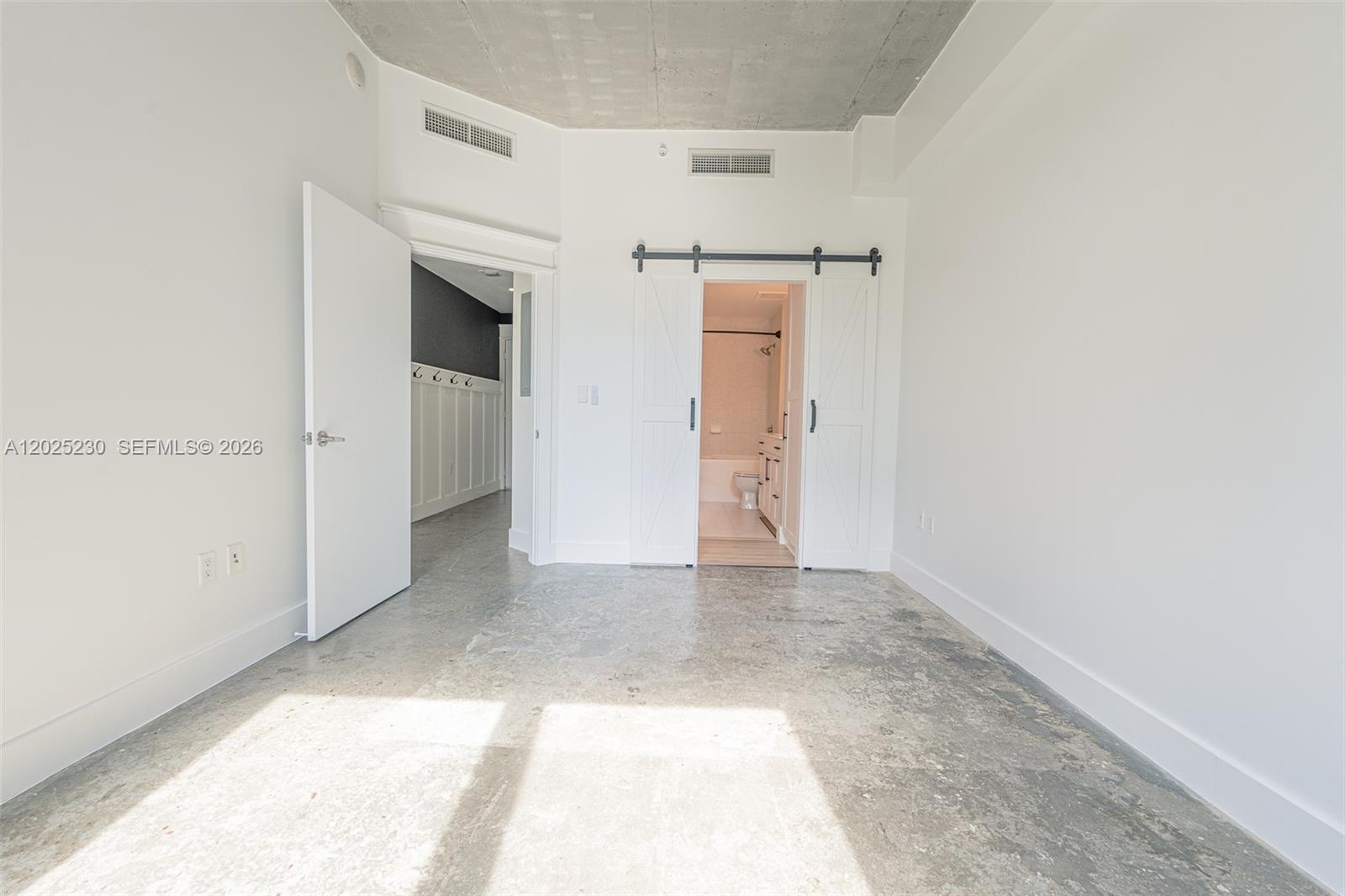 133 NE 2nd Ave #312, Miami FL 33132