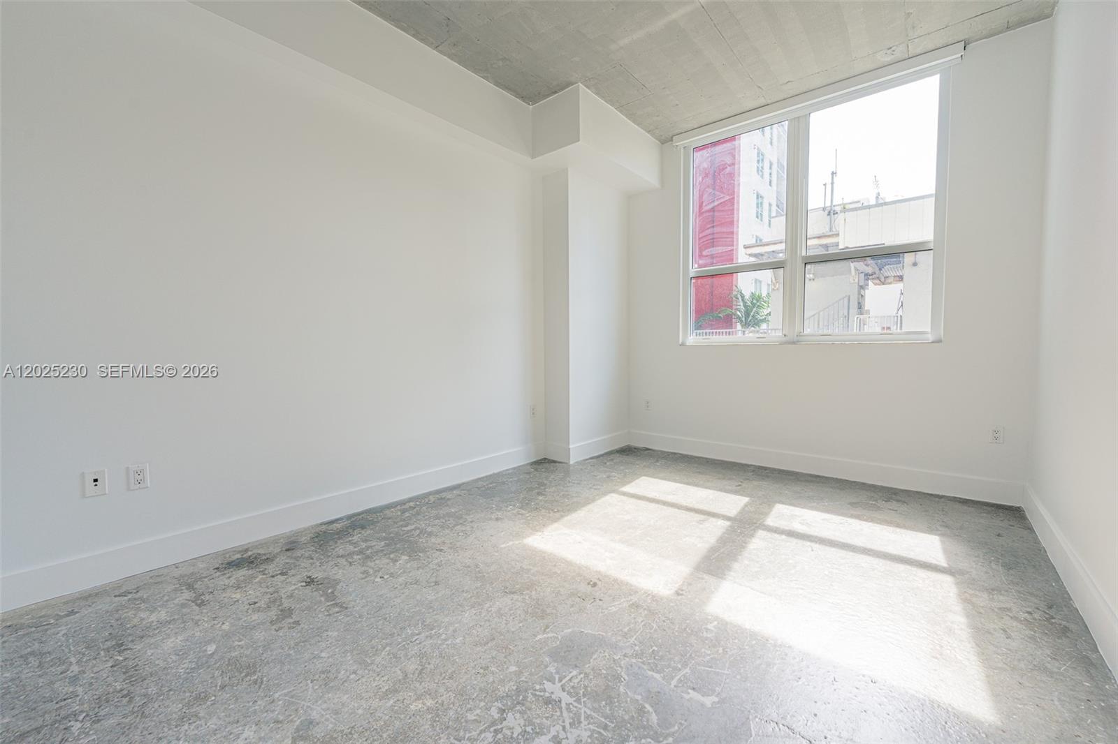 133 NE 2nd Ave #312, Miami FL 33132