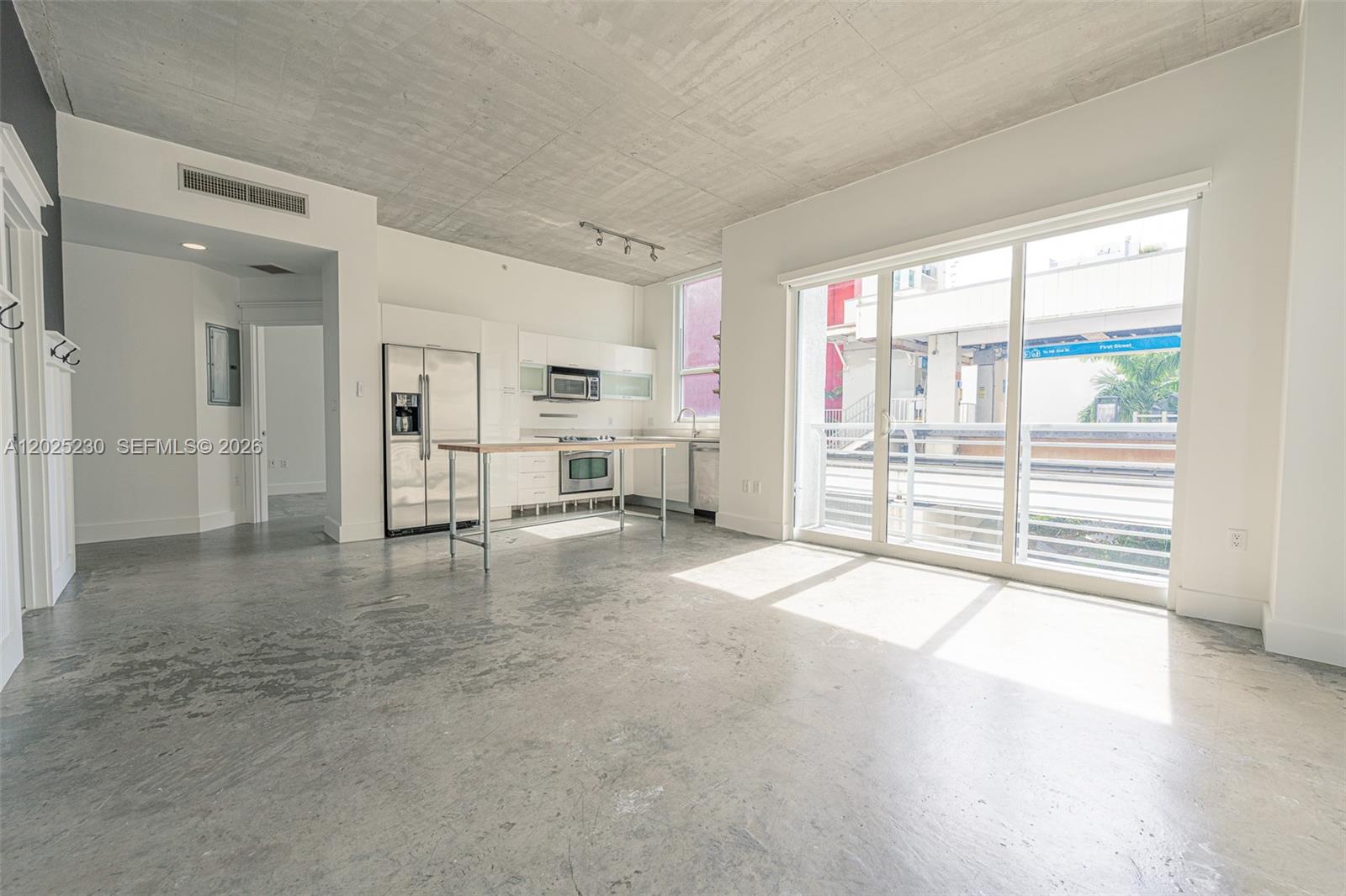 133 NE 2nd Ave #312, Miami FL 33132