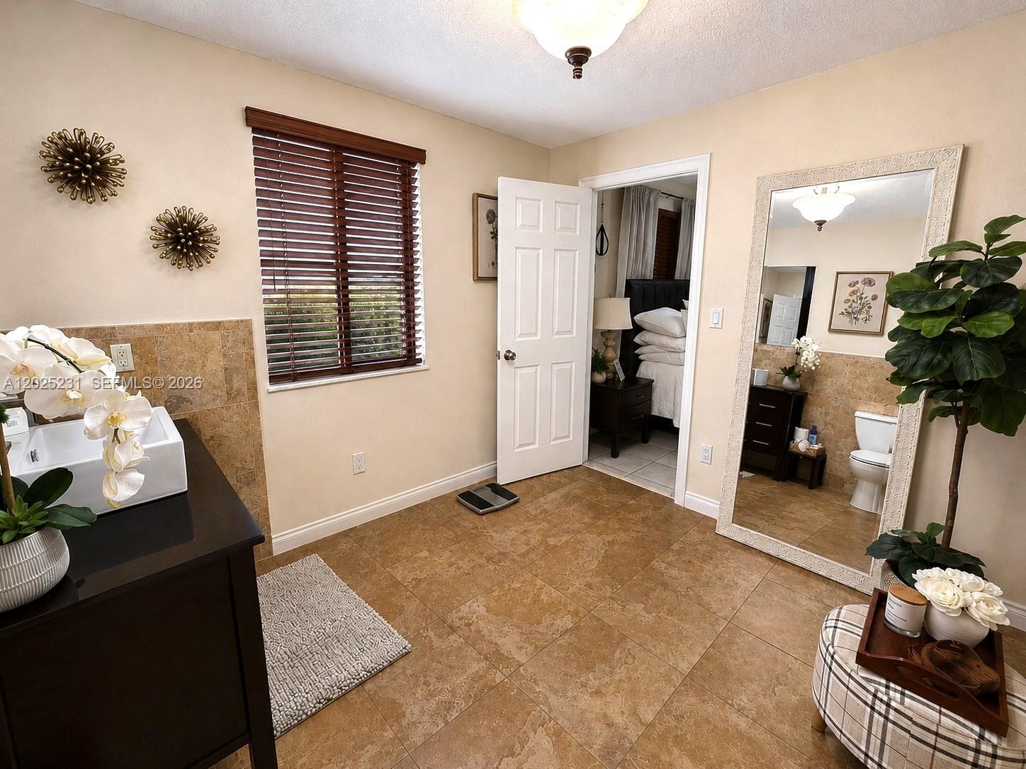 11425 SW 43rd Ter, Miami FL 33165