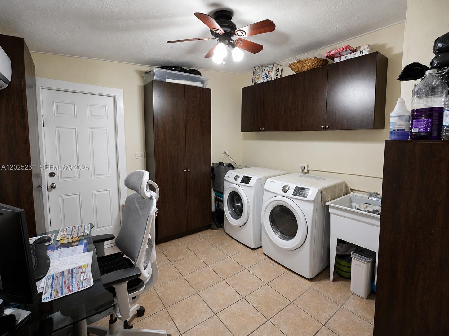 11425 SW 43rd Ter, Miami FL 33165