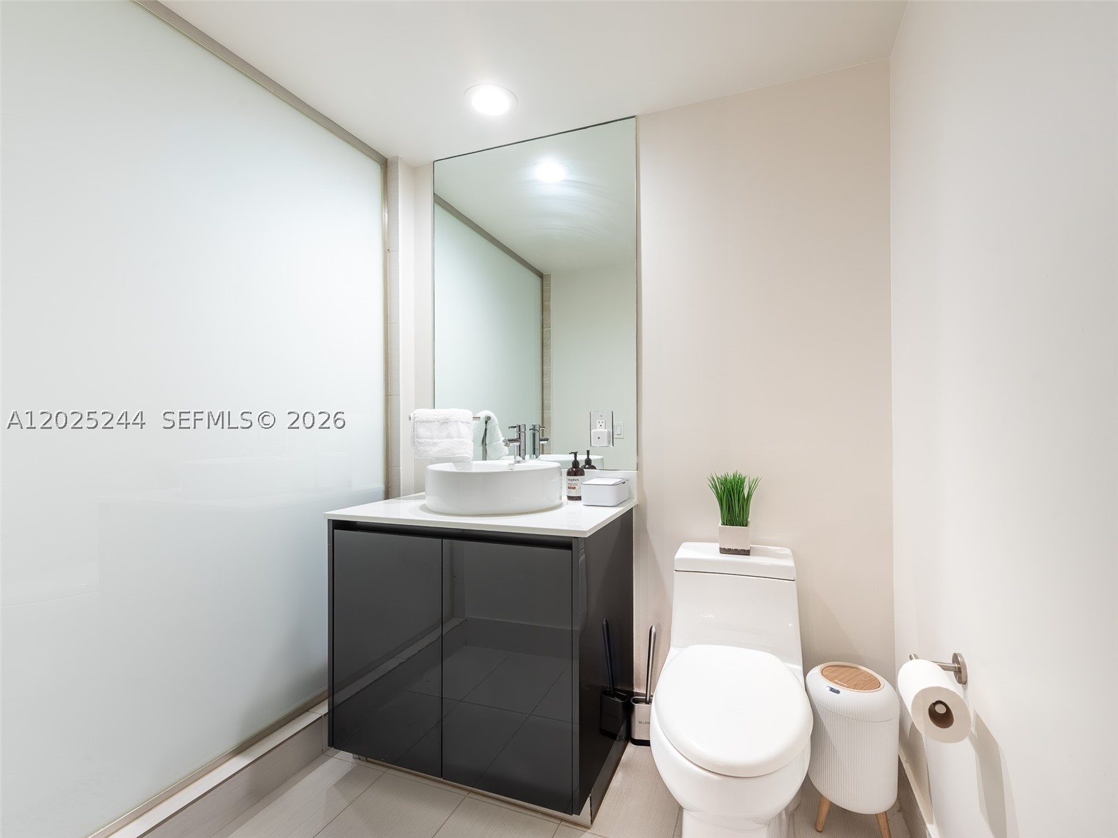 31 SE 6th St #2506, Miami FL 33131