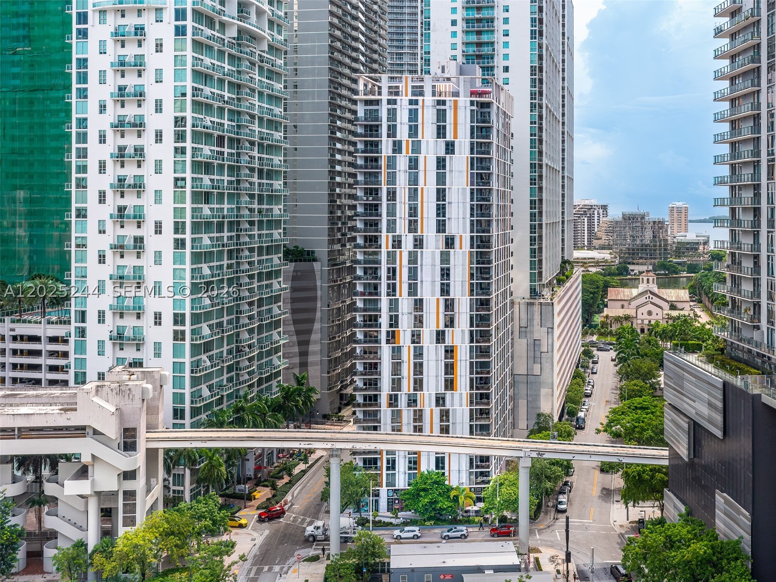 31 SE 6th St #2506, Miami FL 33131