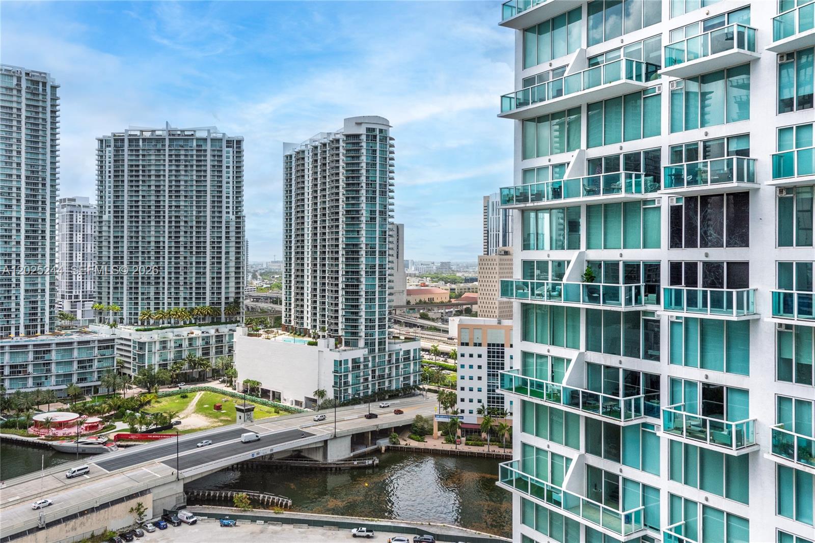 31 SE 6th St #2506, Miami FL 33131