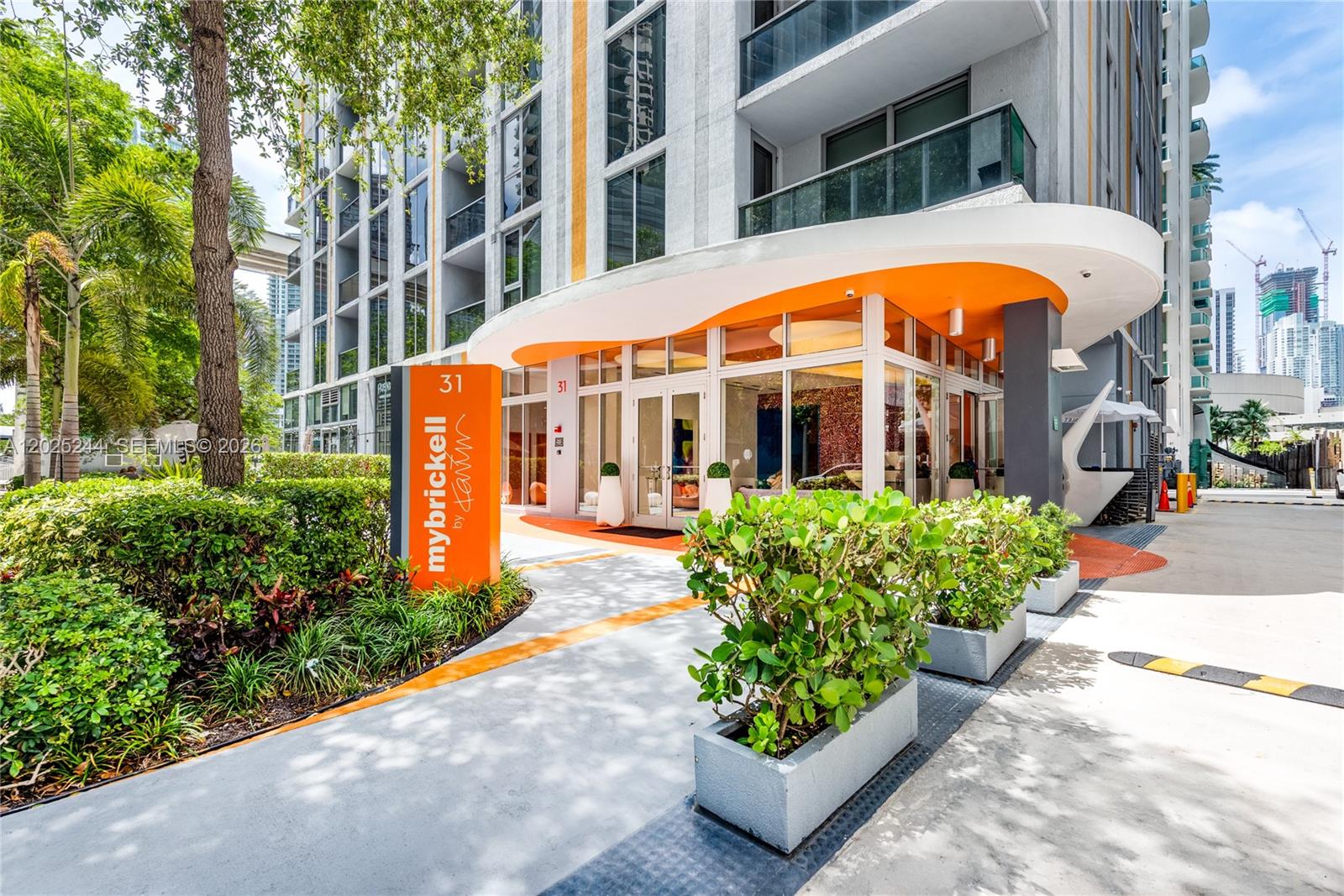 31 SE 6th St #2506, Miami FL 33131