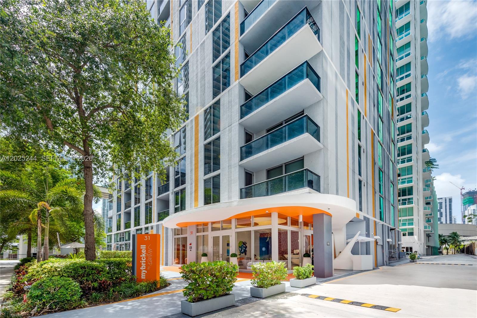 31 SE 6th St #2506, Miami FL 33131