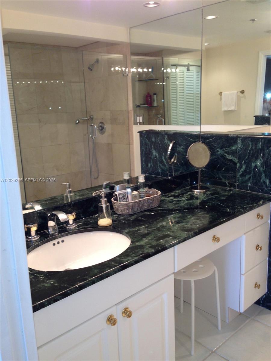 201 Crandon Blvd #1027, Key Biscayne FL 33149