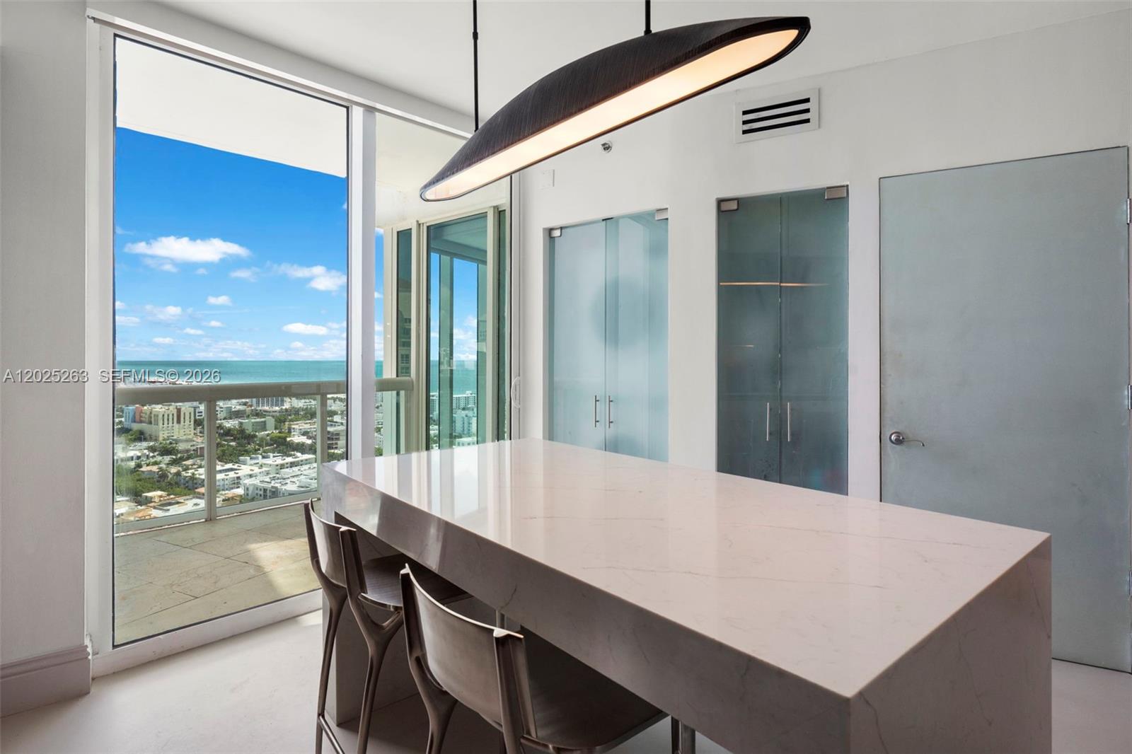 1000 S Pointe Dr #2803, Miami Beach FL 33139
