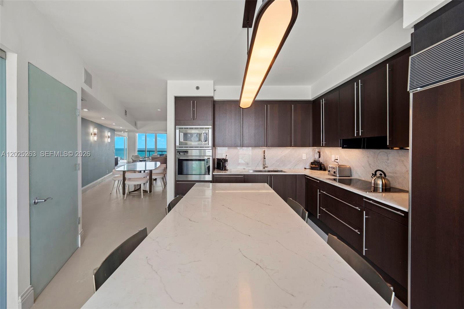 1000 S Pointe Dr #2803, Miami Beach FL 33139
