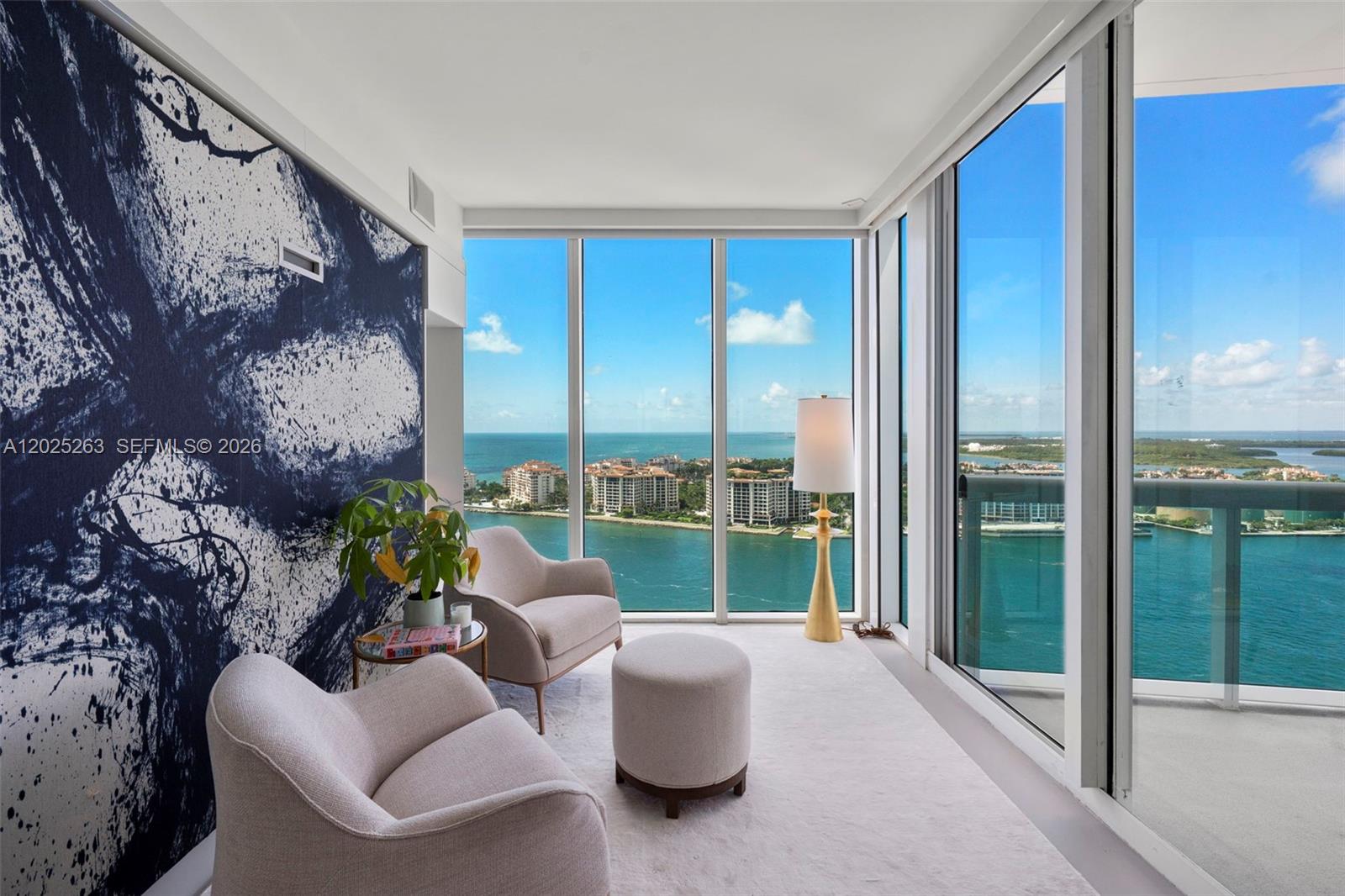 1000 S Pointe Dr #2803, Miami Beach FL 33139