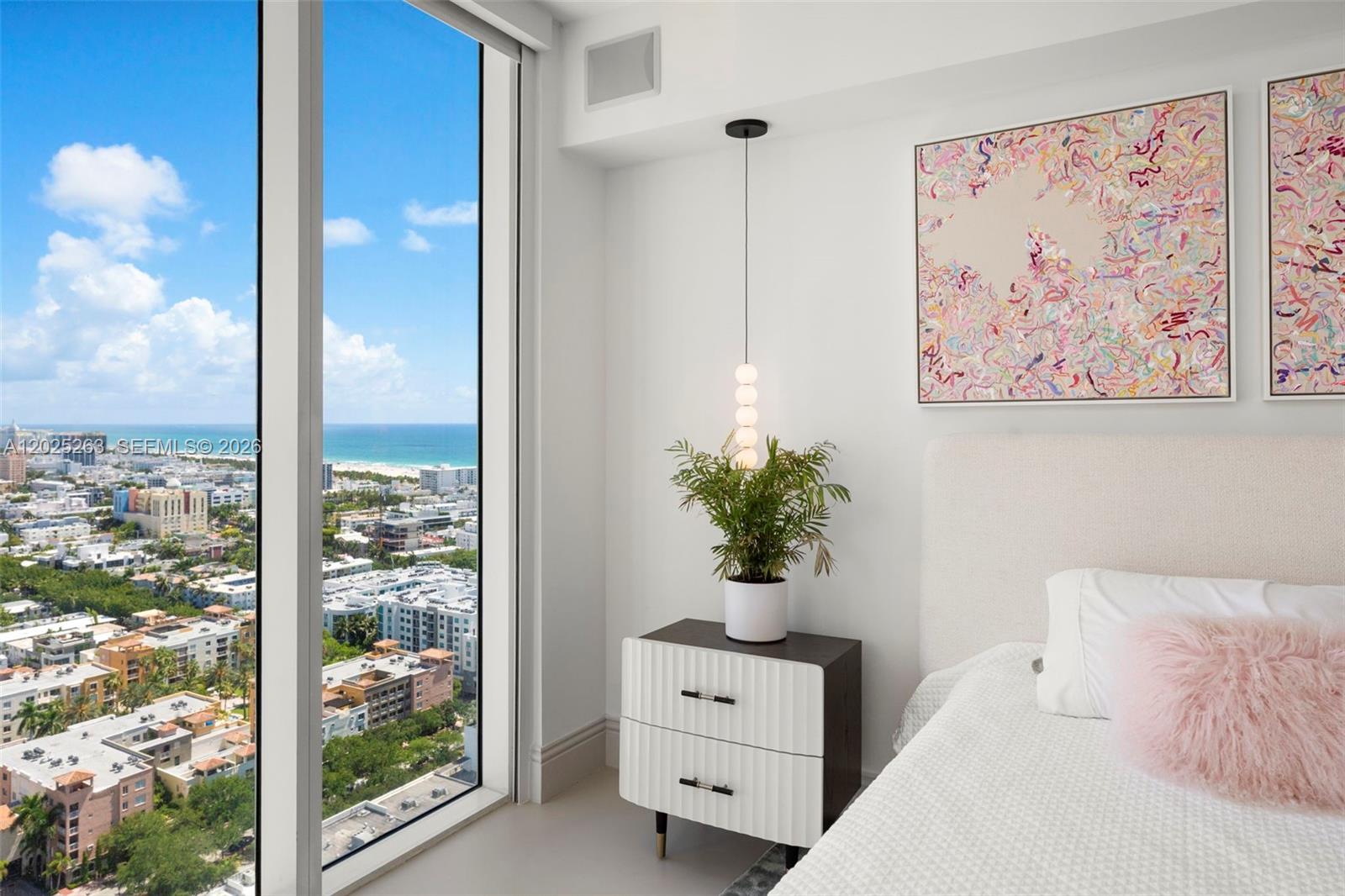 1000 S Pointe Dr #2803, Miami Beach FL 33139