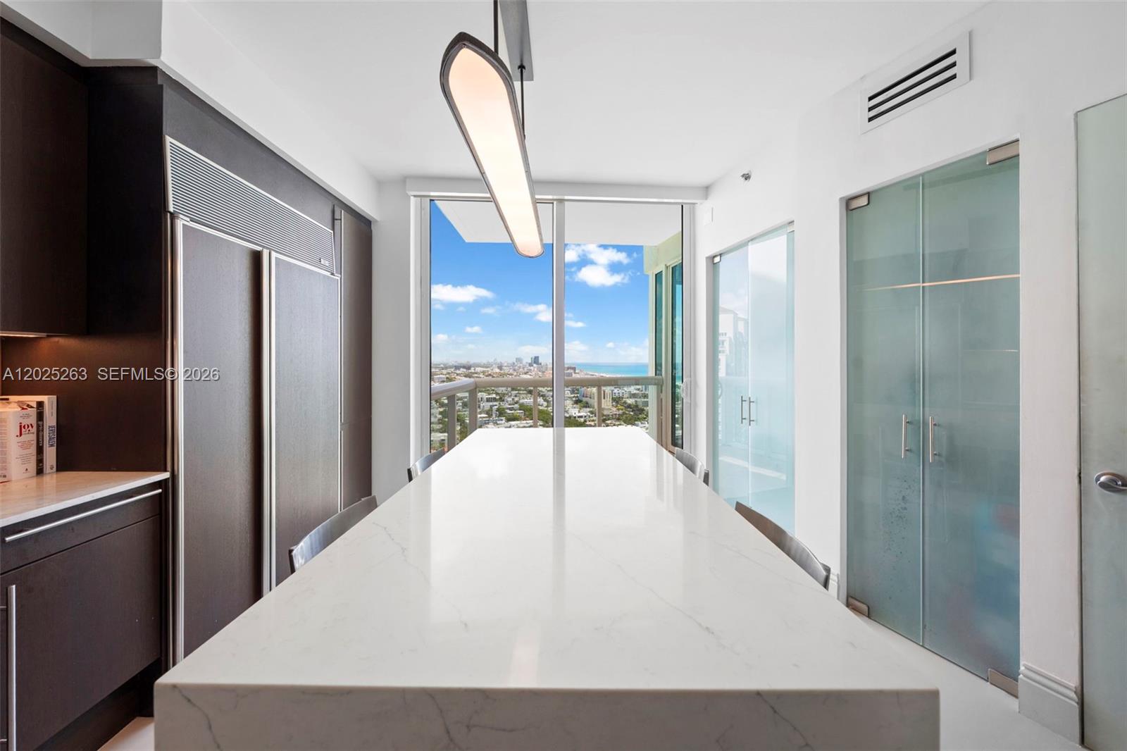 1000 S Pointe Dr #2803, Miami Beach FL 33139
