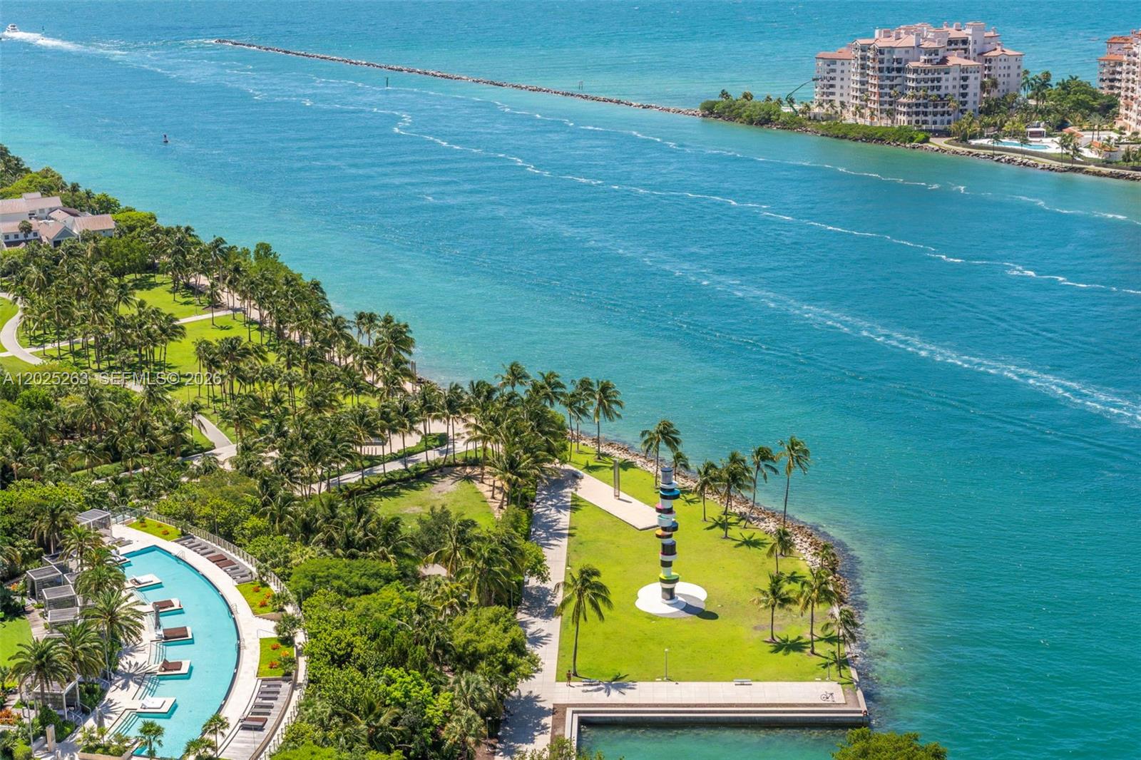 1000 S Pointe Dr #2803, Miami Beach FL 33139