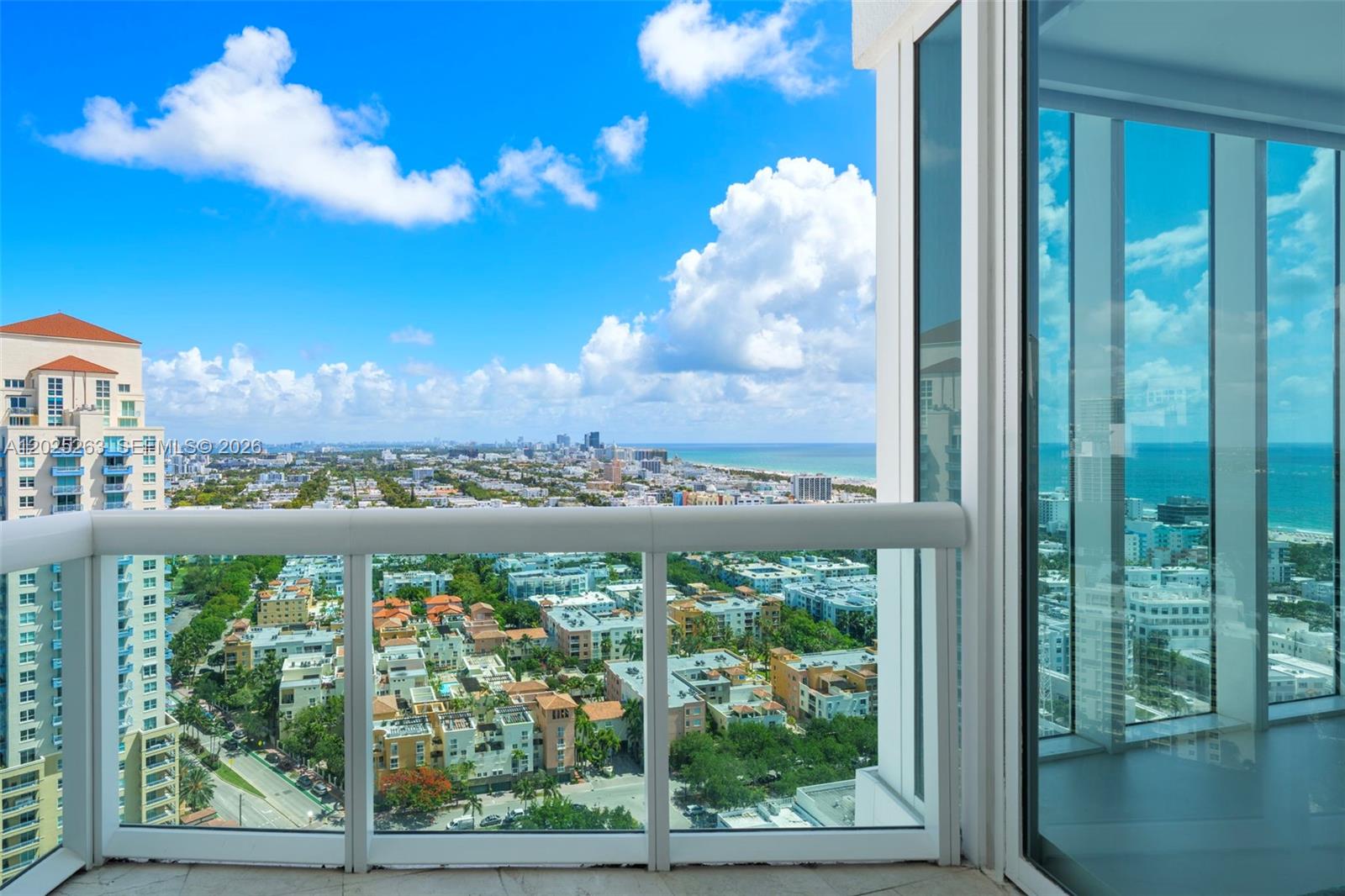 1000 S Pointe Dr #2803, Miami Beach FL 33139