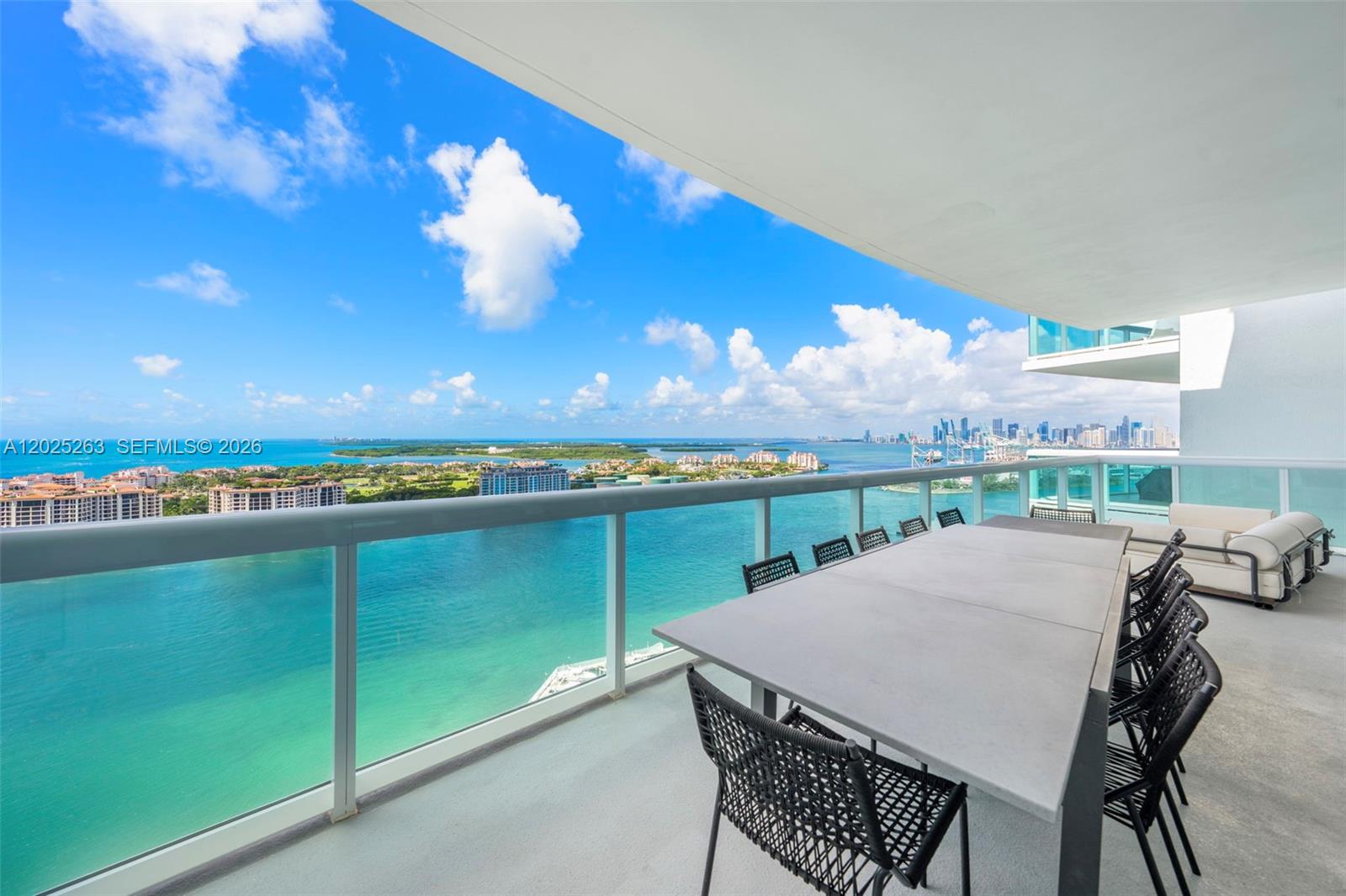 1000 S Pointe Dr #2803, Miami Beach FL 33139