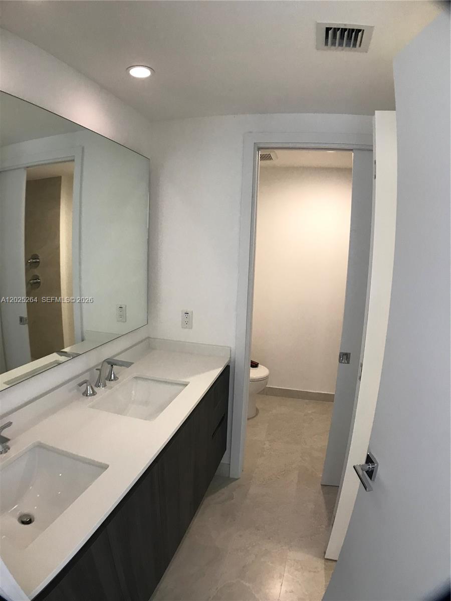 488 NE 18th St #3002, Miami FL 33132