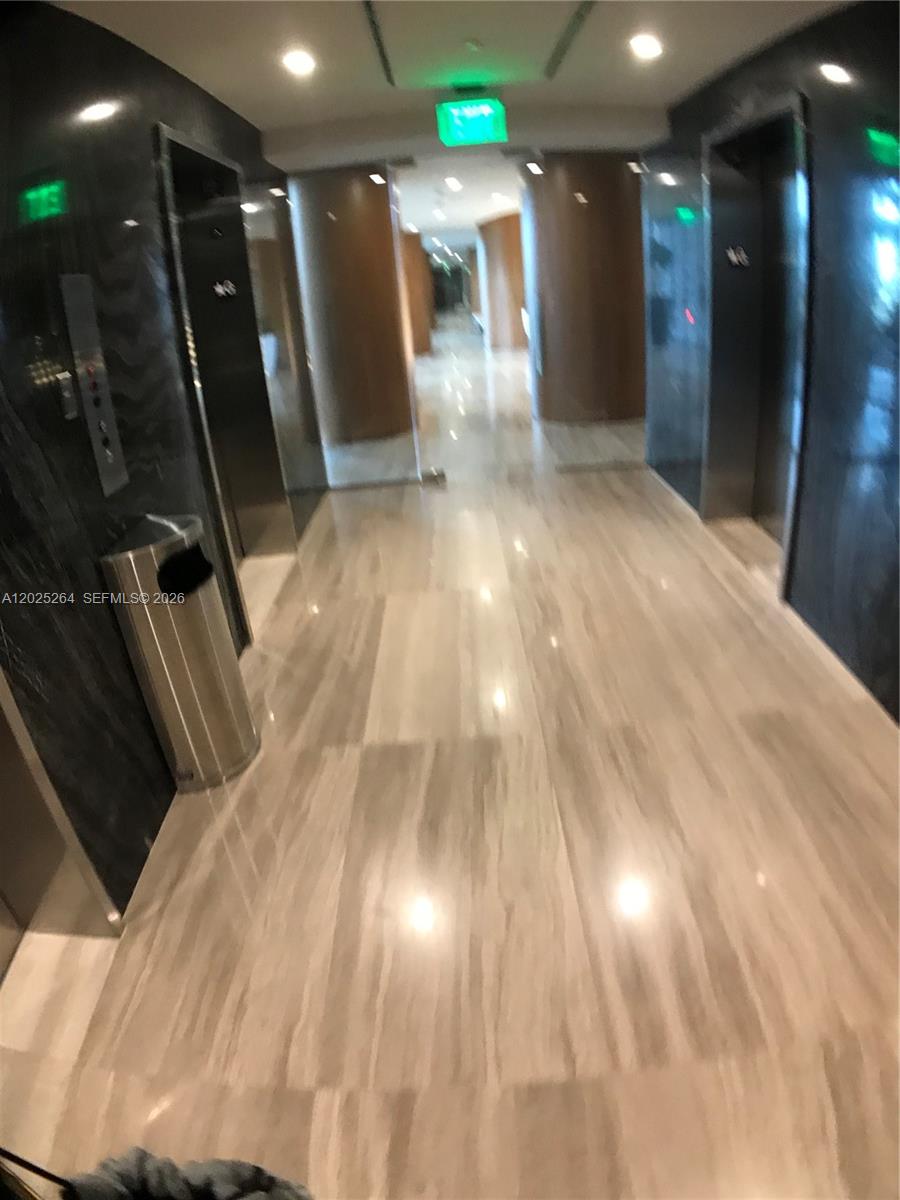 488 NE 18th St #3002, Miami FL 33132