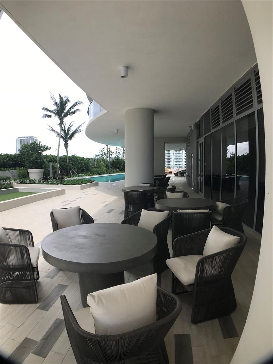 488 NE 18th St #3002, Miami FL 33132