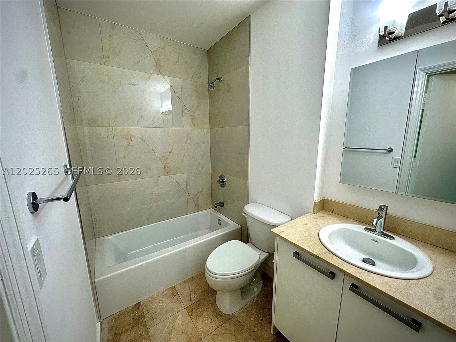 2525 SW 3rd Ave #705, Miami FL 33129