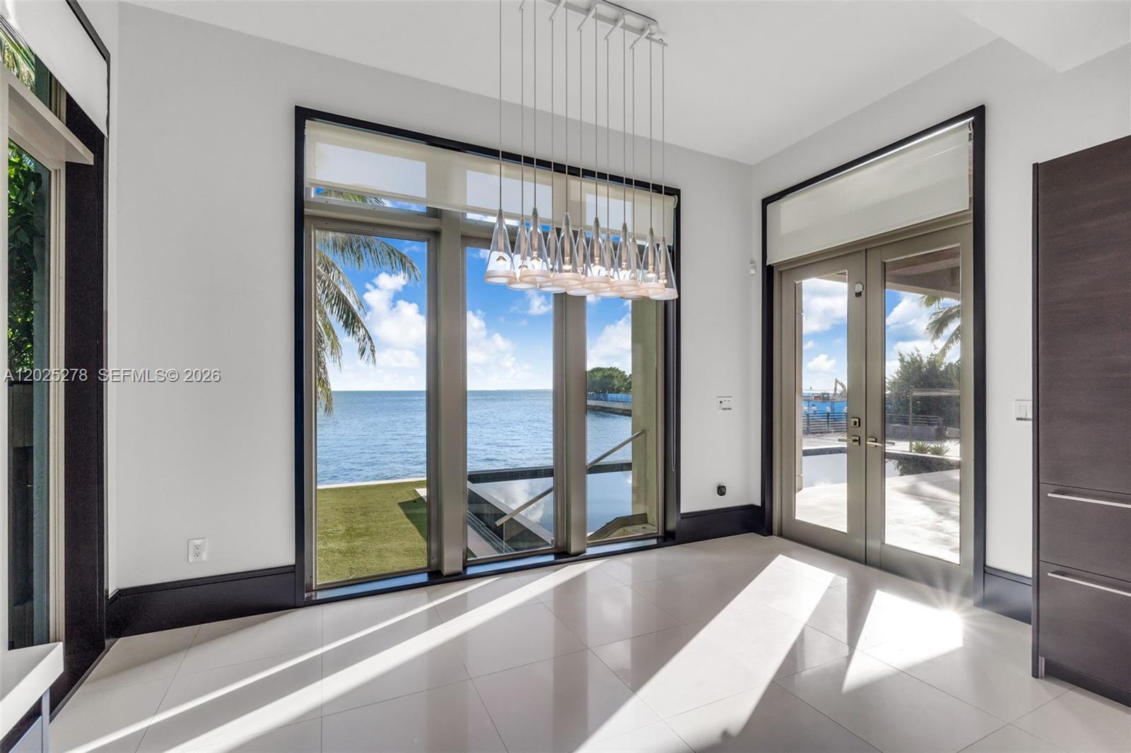 760 S Mashta Dr, Key Biscayne FL 33149