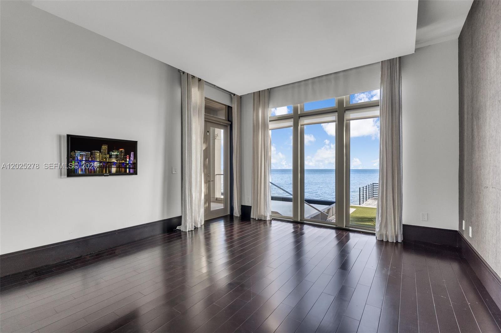 760 S Mashta Dr, Key Biscayne FL 33149