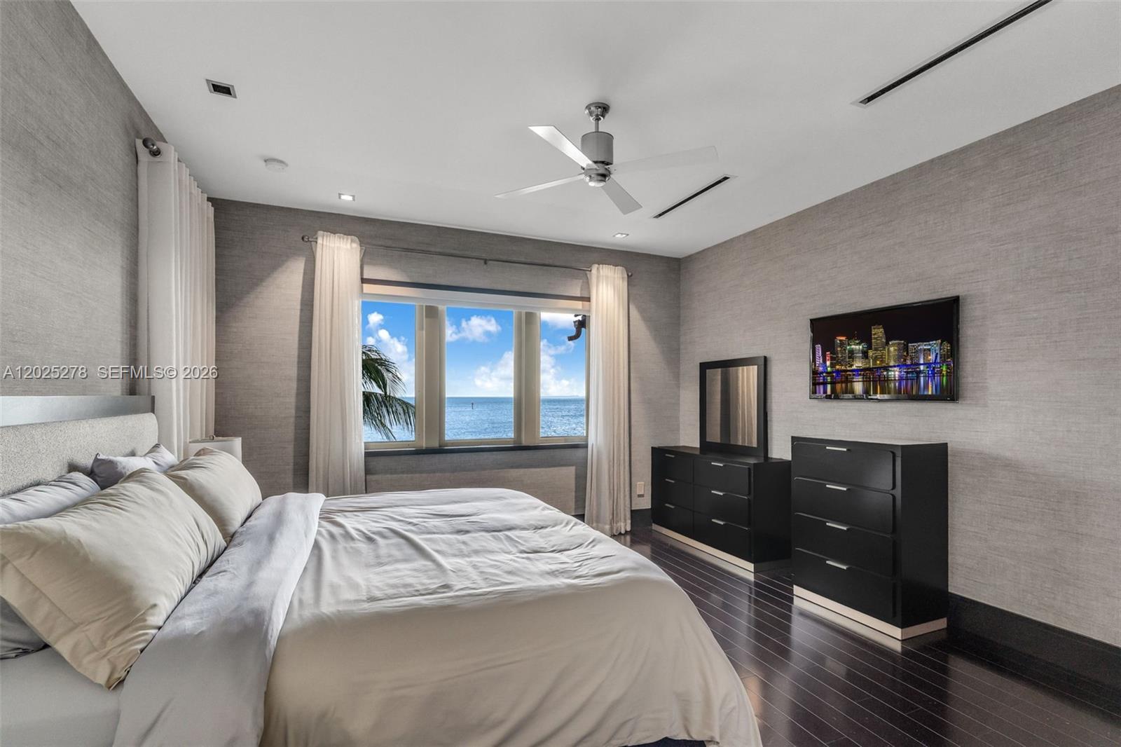 760 S Mashta Dr, Key Biscayne FL 33149