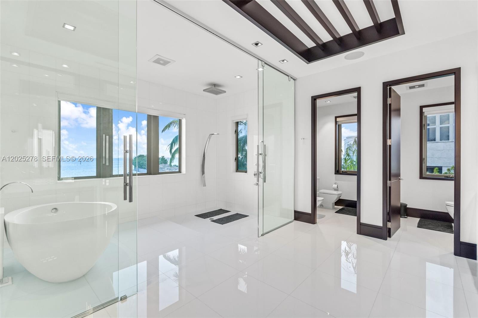 760 S Mashta Dr, Key Biscayne FL 33149