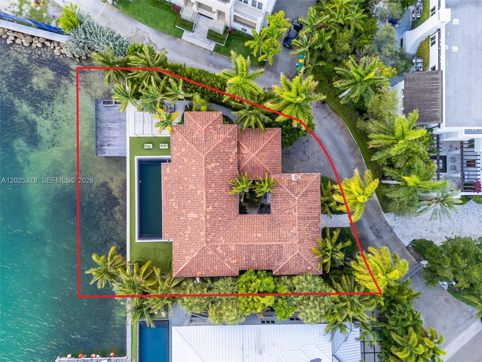760 S Mashta Dr, Key Biscayne FL 33149