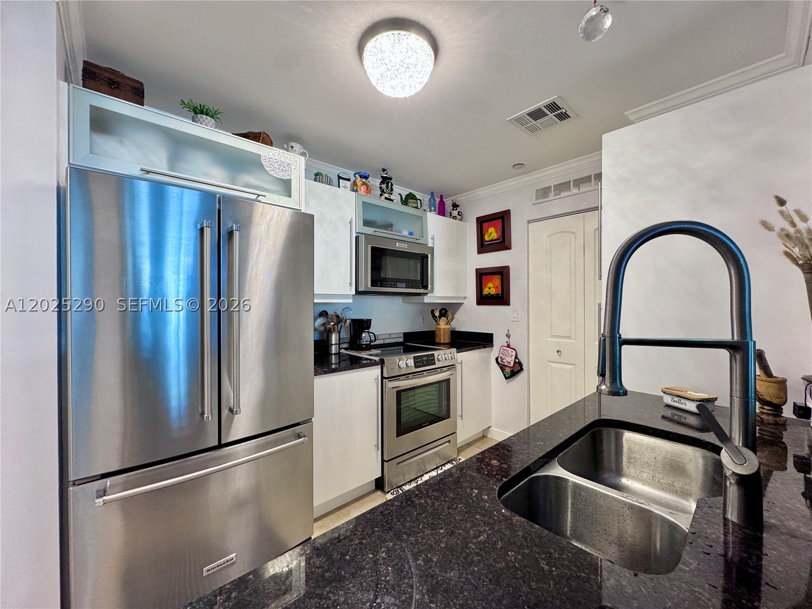 7355 SW 89th St #423N, Miami FL 33156