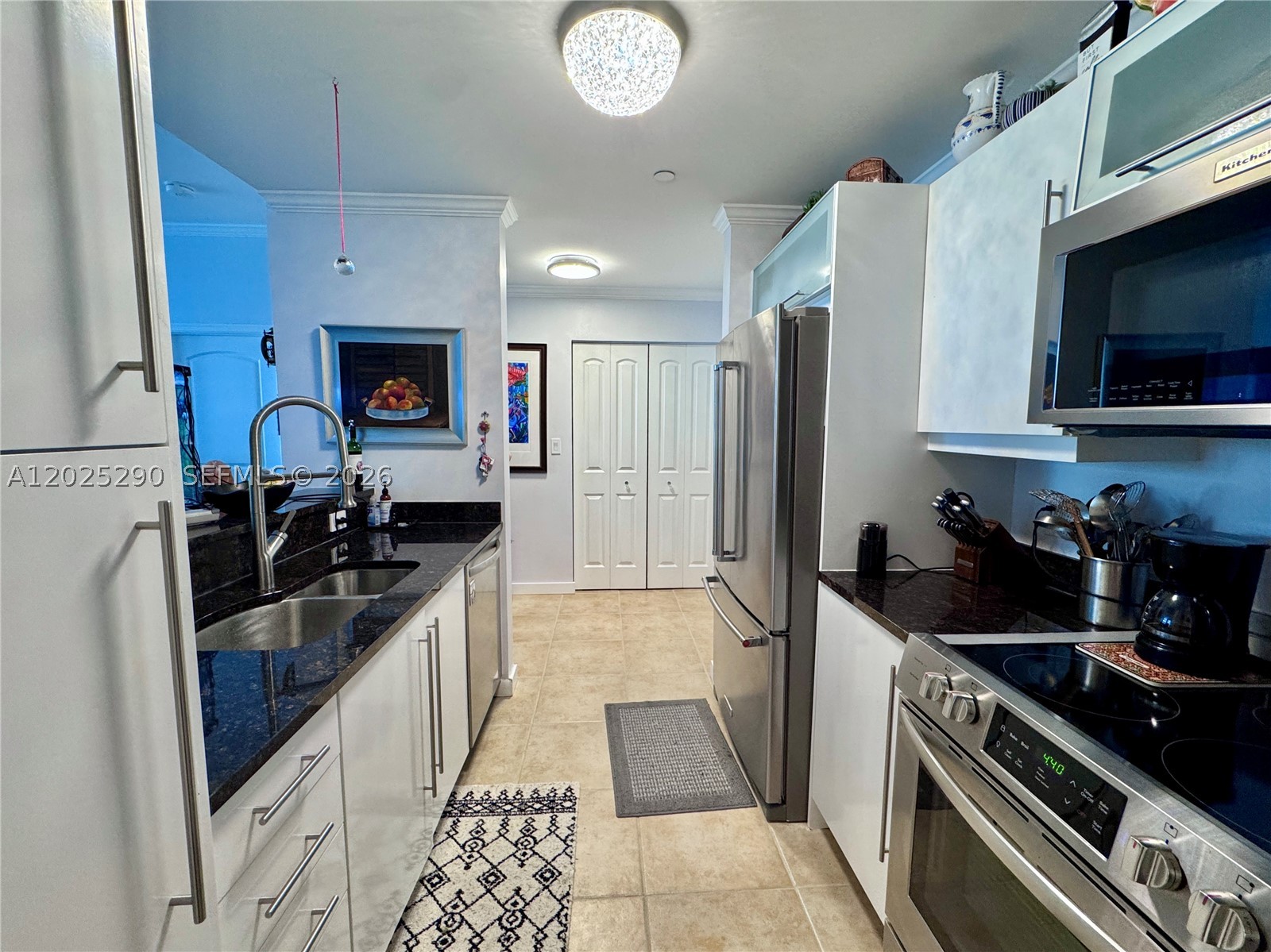 7355 SW 89th St #423N, Miami FL 33156