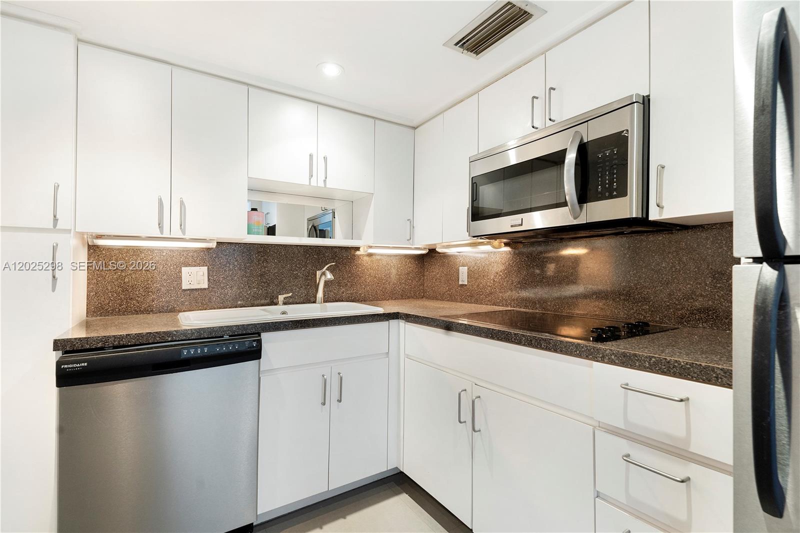 1150 Madruga Ave #A204, Coral Gables FL 33146