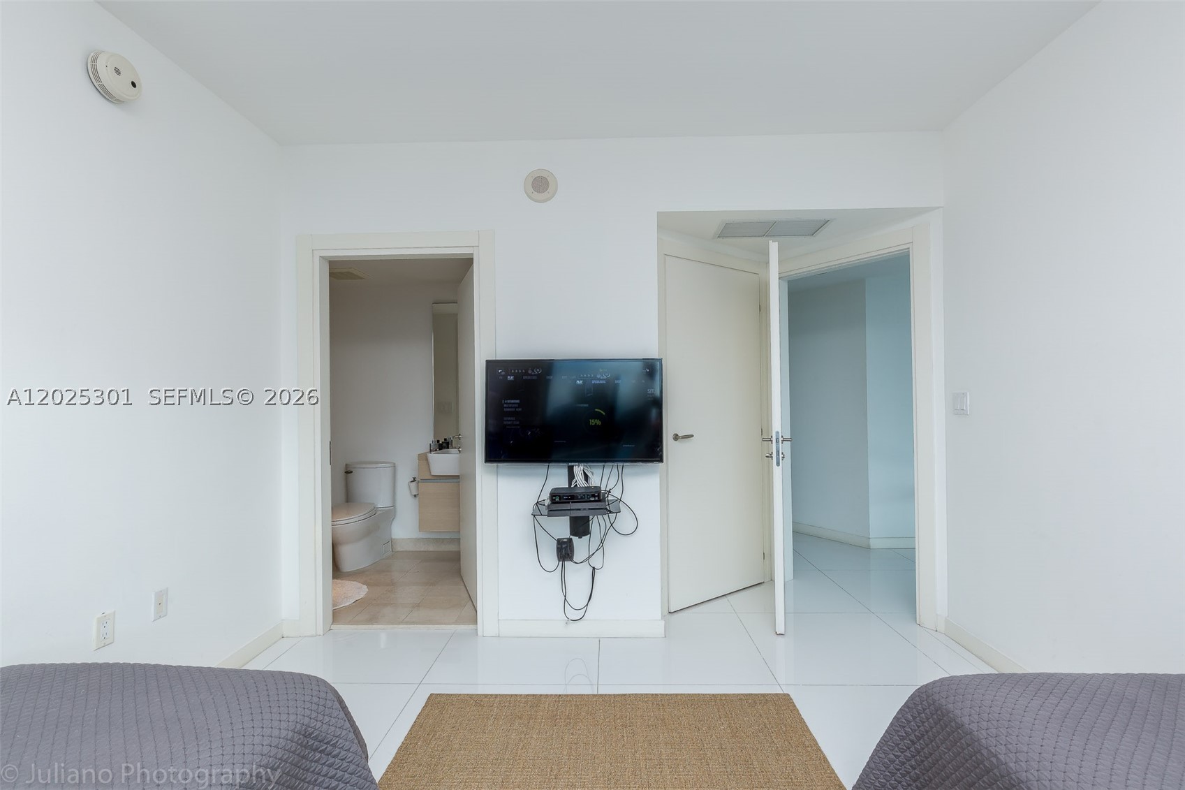 200 Biscayne Boulevard Way #3102, Miami FL 33131