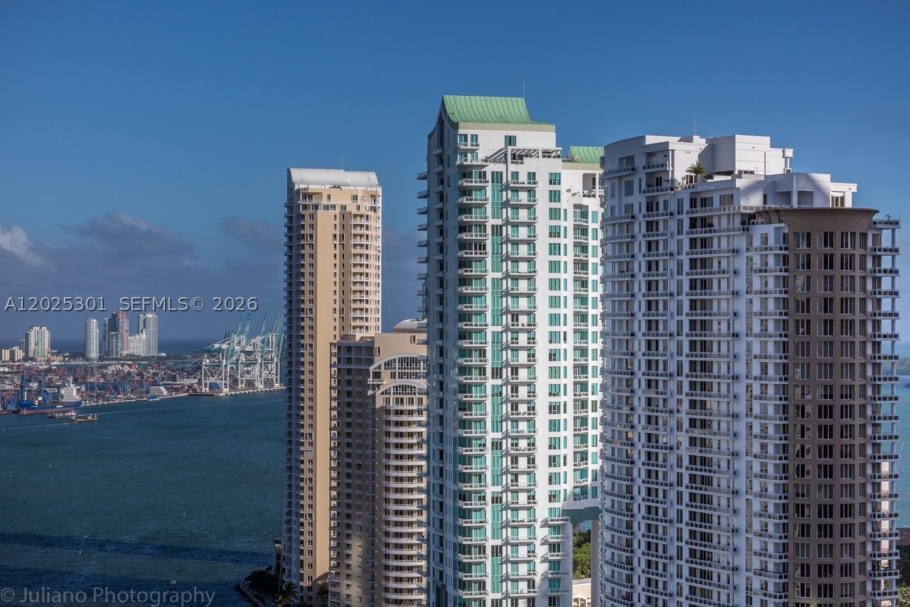 200 Biscayne Boulevard Way #3102, Miami FL 33131