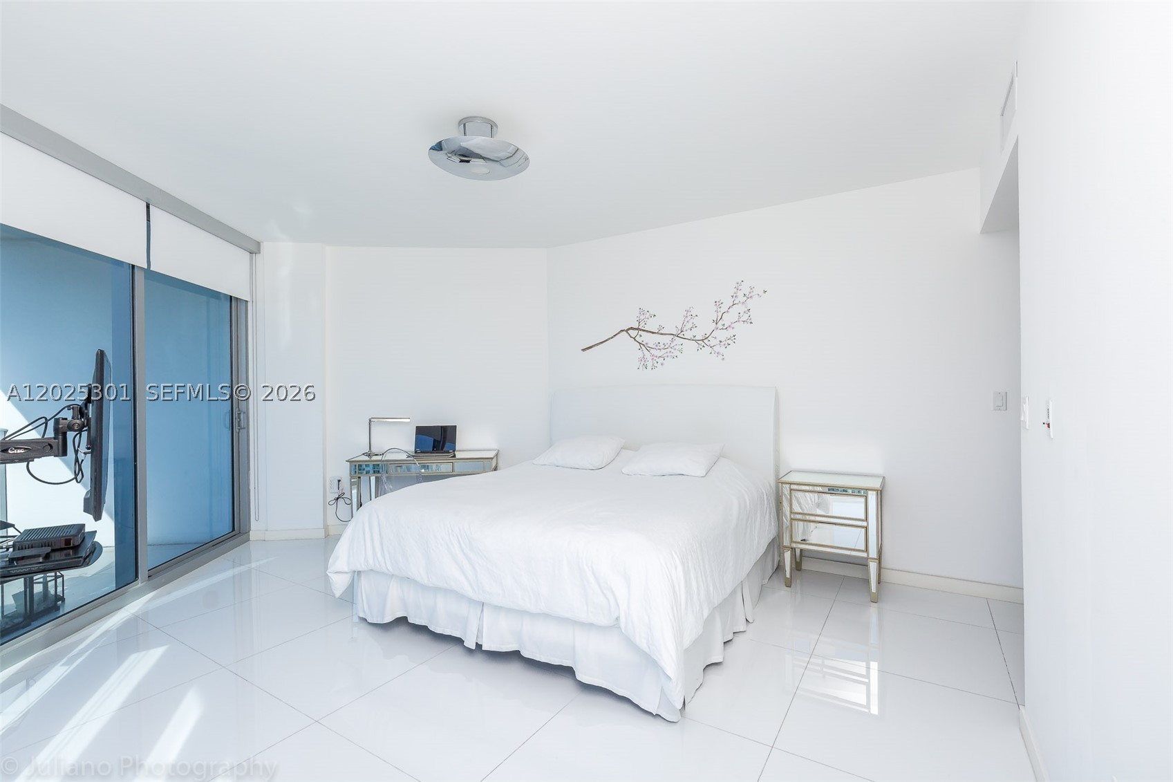 200 Biscayne Boulevard Way #3102, Miami FL 33131