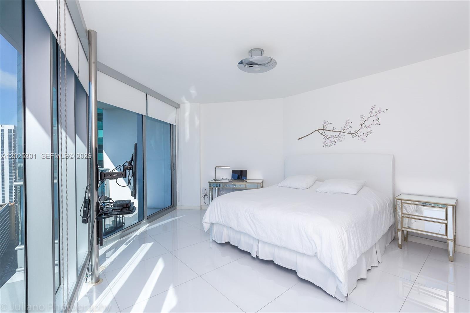 200 Biscayne Boulevard Way #3102, Miami FL 33131