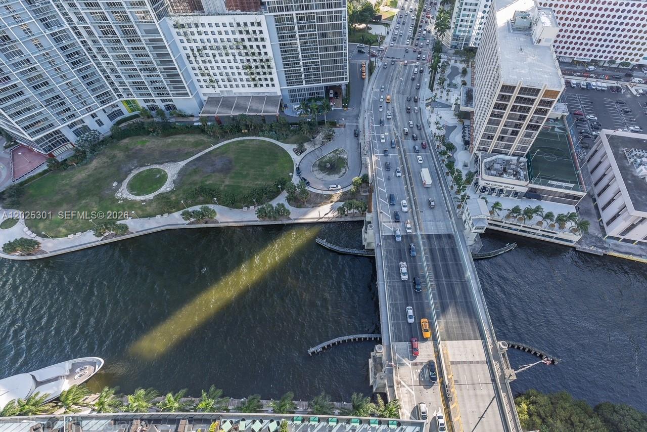 200 Biscayne Boulevard Way #3102, Miami FL 33131