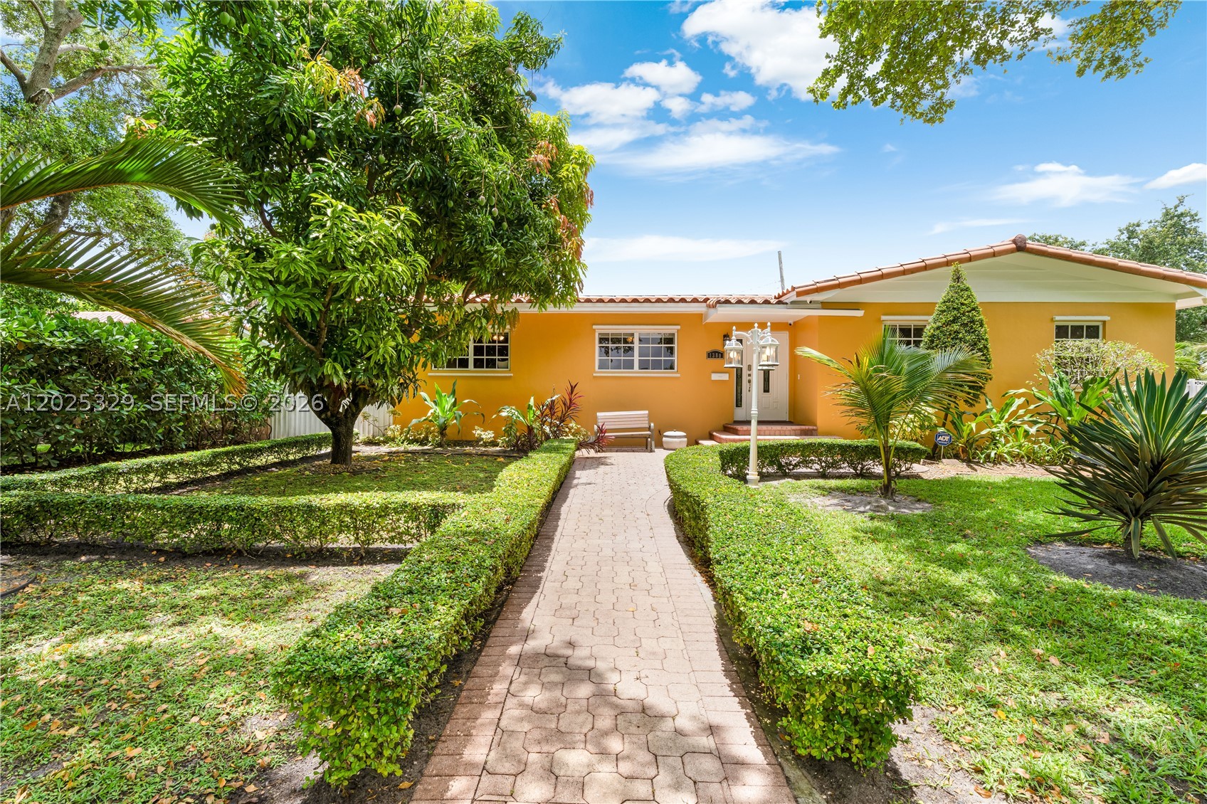 1380 Miami Springs Ave, Miami Springs FL 33166