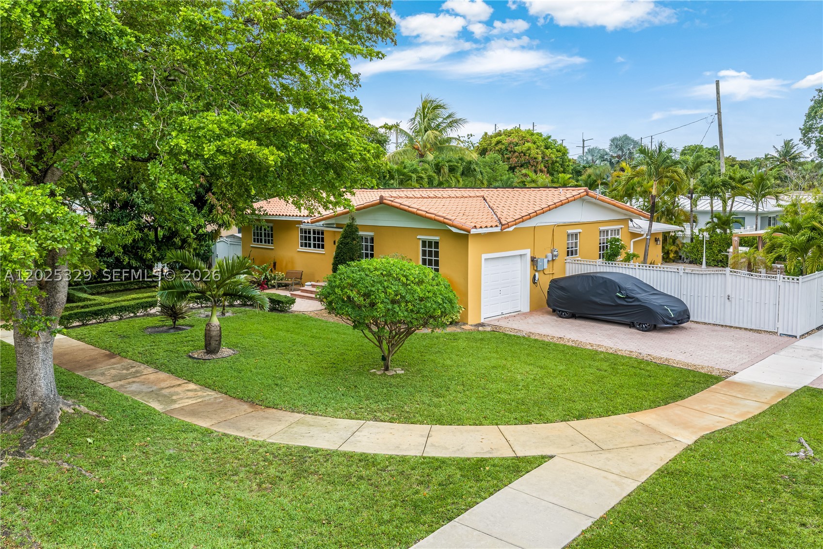 1380 Miami Springs Ave, Miami Springs FL 33166