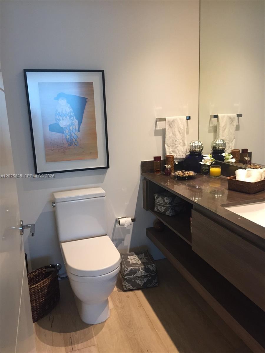 350 OCEAN DR #304N, Key Biscayne FL 33149