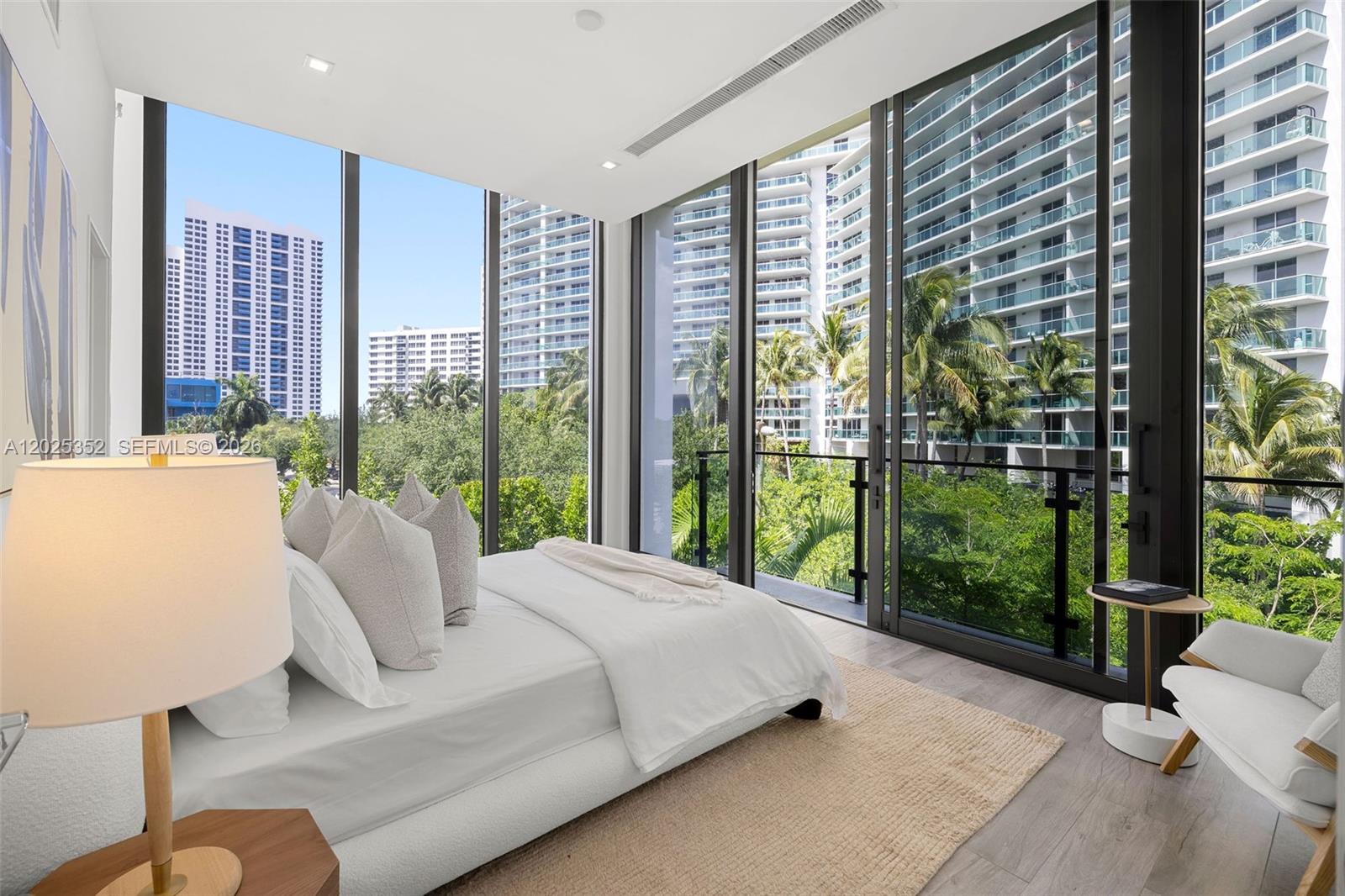 1525 Bay Rd, Miami Beach FL 33139