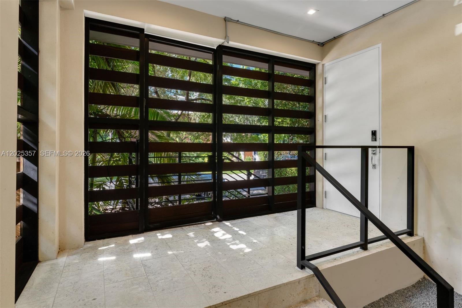 1525 Bay Rd #1525, Miami Beach FL 33139